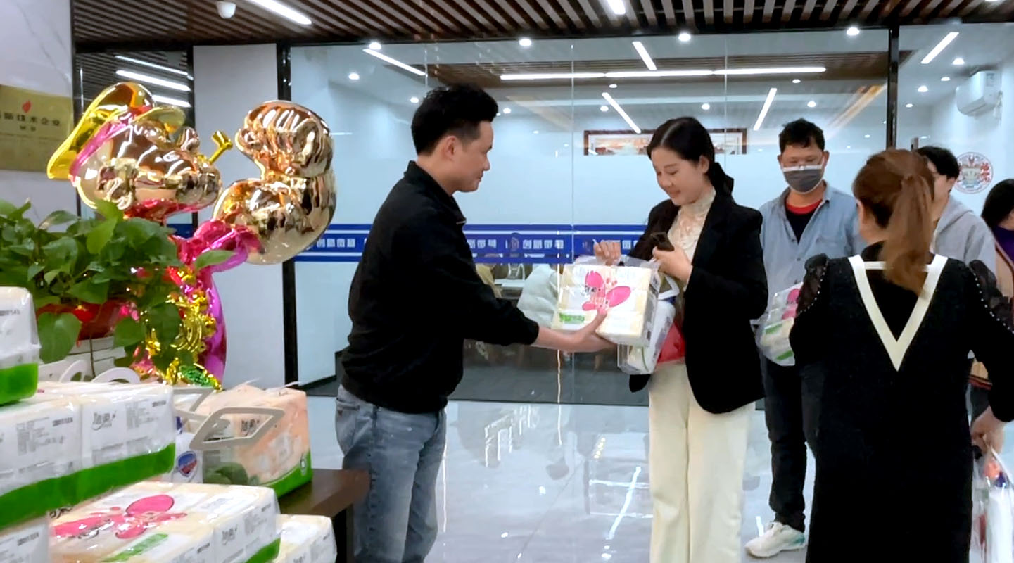 芬芳三月，花漾女神节——创新微越与“她”同行